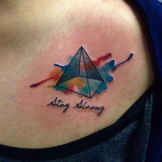 tattoo piramide 79