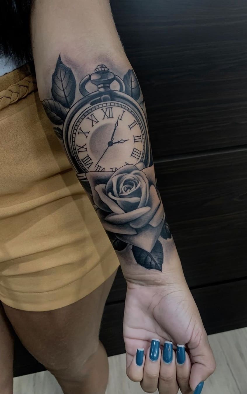 tatuaje antebrazo para mujer 07