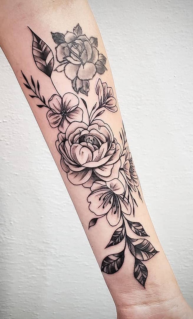 tatuaje antebrazo para mujer 18