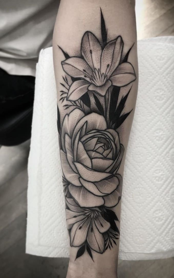 tatuaje antebrazo para mujer 25