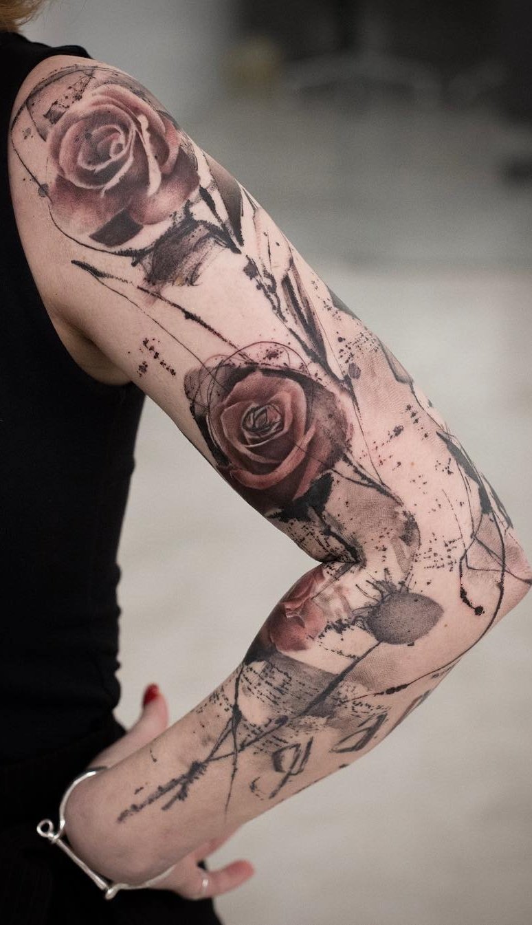 tatuaje brazo completo para mujer 09