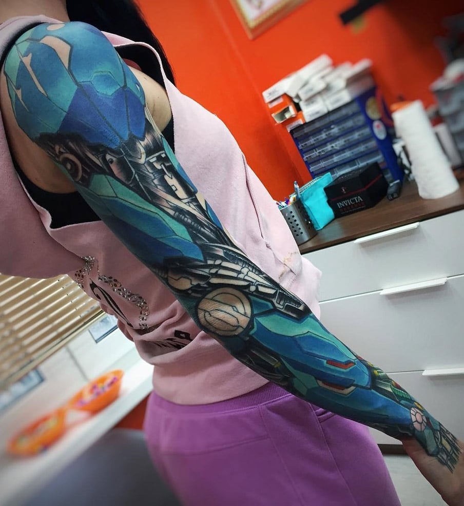 tatuaje brazo completo para mujer 26