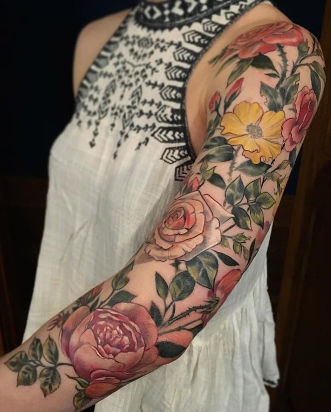 tatuaje brazo completo para mujer 27