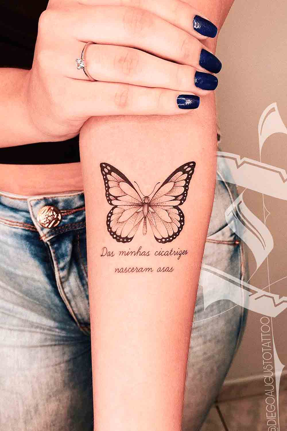 tatuaje brazo de mujer 16