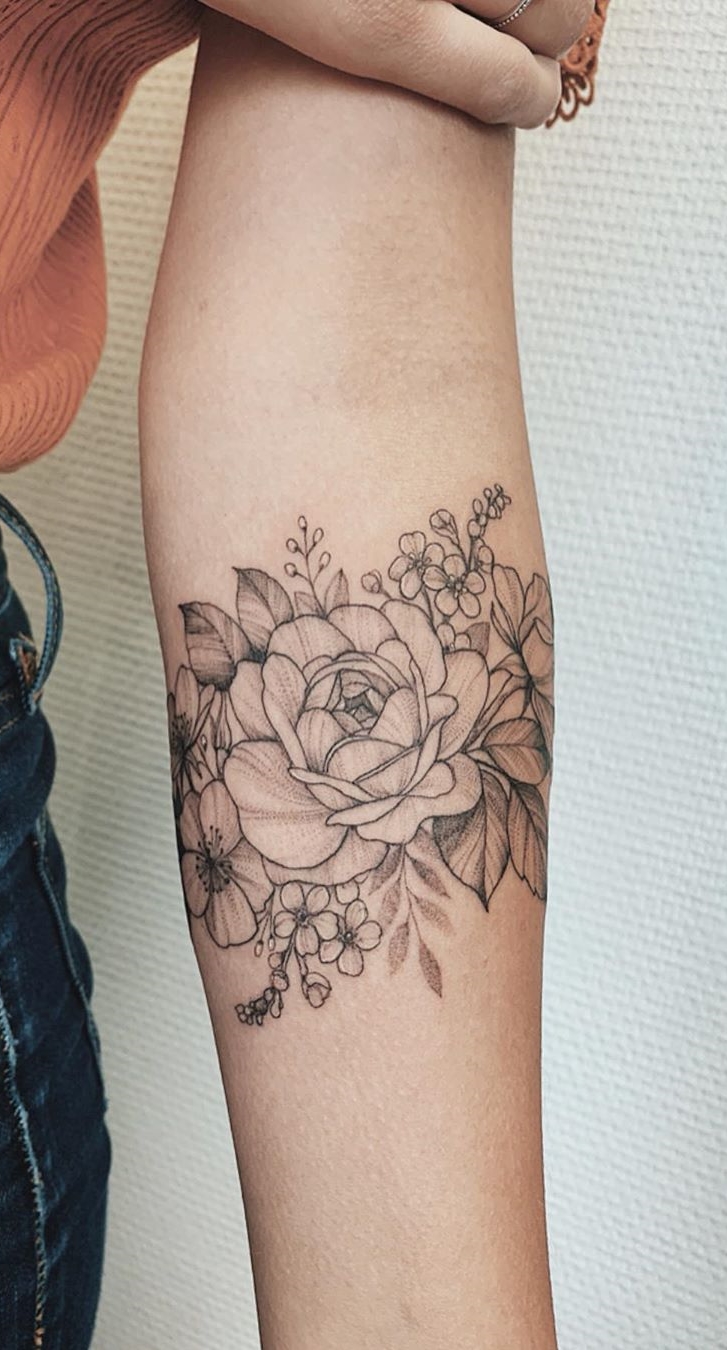 tatuaje brazo de mujer 42