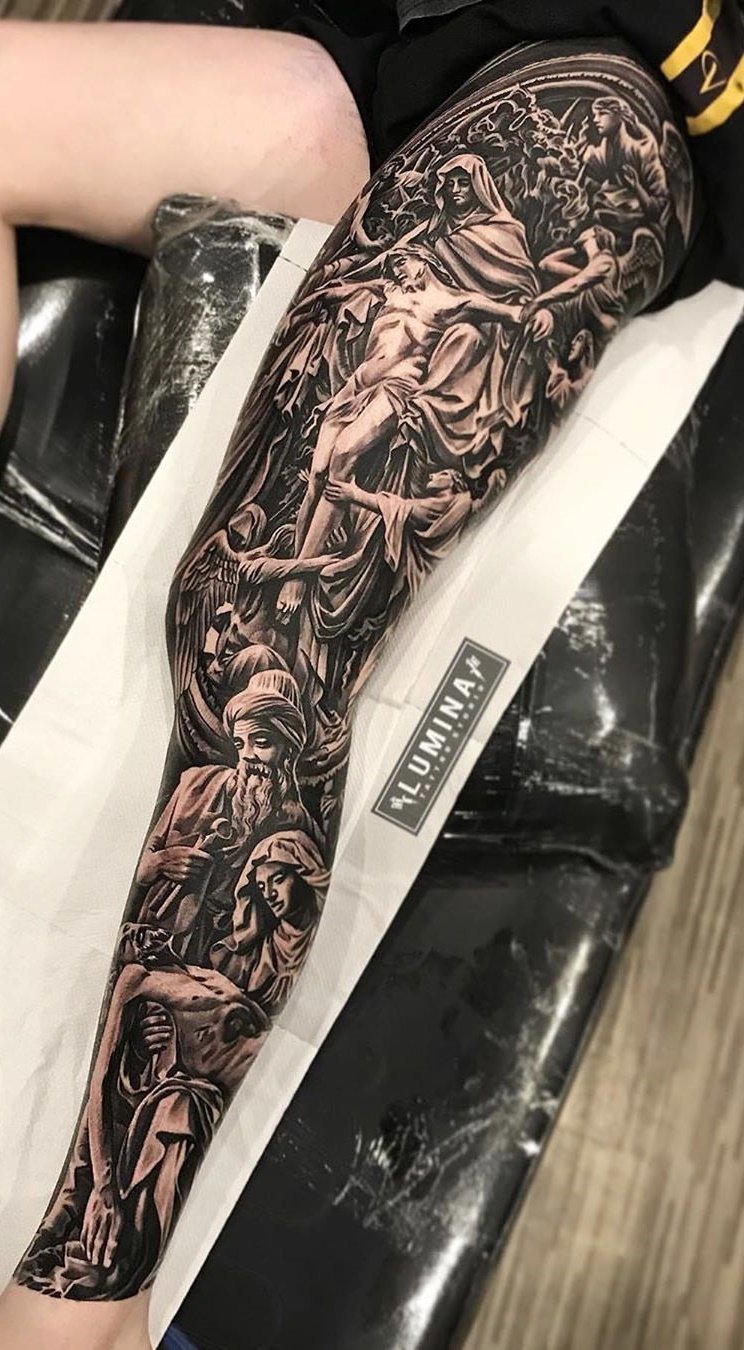 tatuaje de hombre en la pierna 20