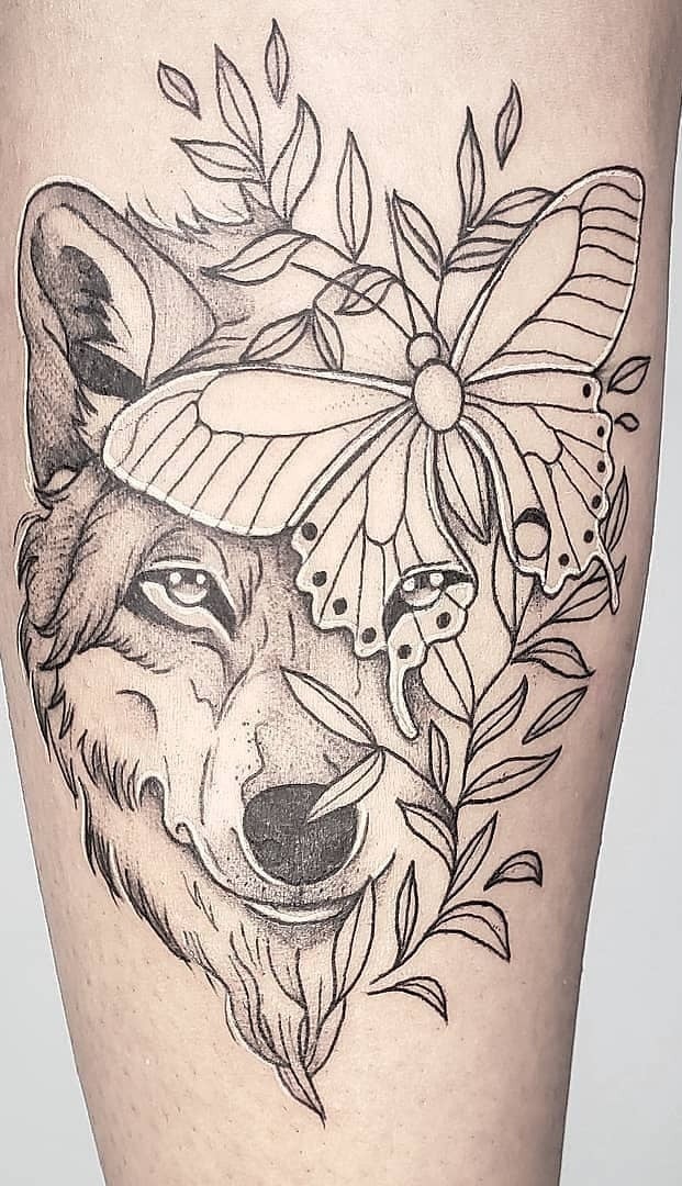 tatuaje de lobo para hombre 12