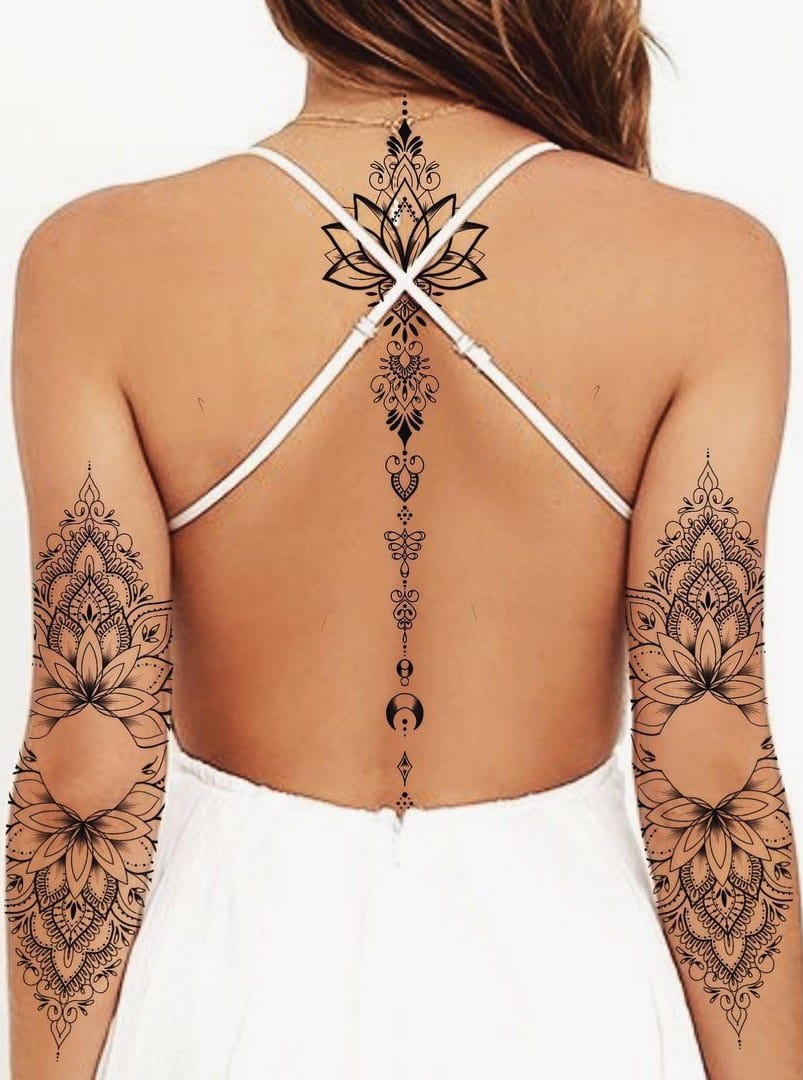 tatuaje de mujer para la espalda 02