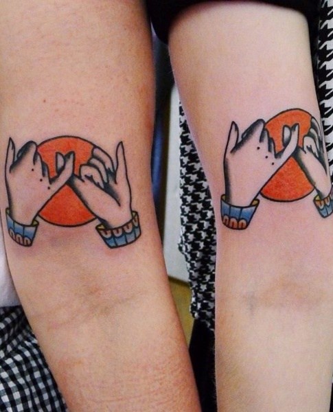 tatuaje de pareja para mujer 08