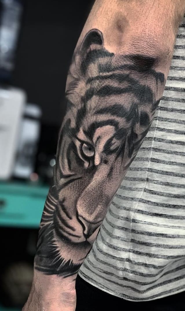 tatuaje de tigre para hombre 42