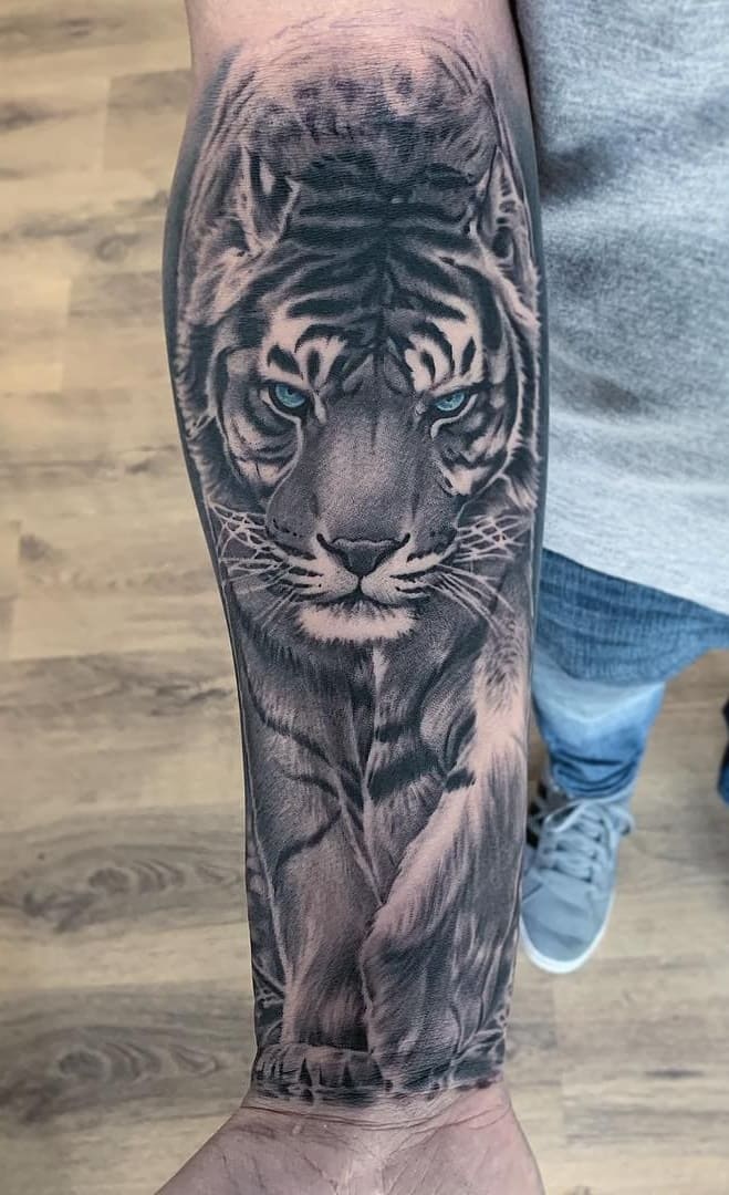 tatuaje de tigre para hombre 43