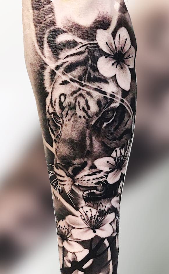 tatuaje de tigre para hombre 45