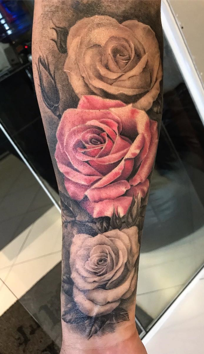 tatuaje en el brazo para mujer 28