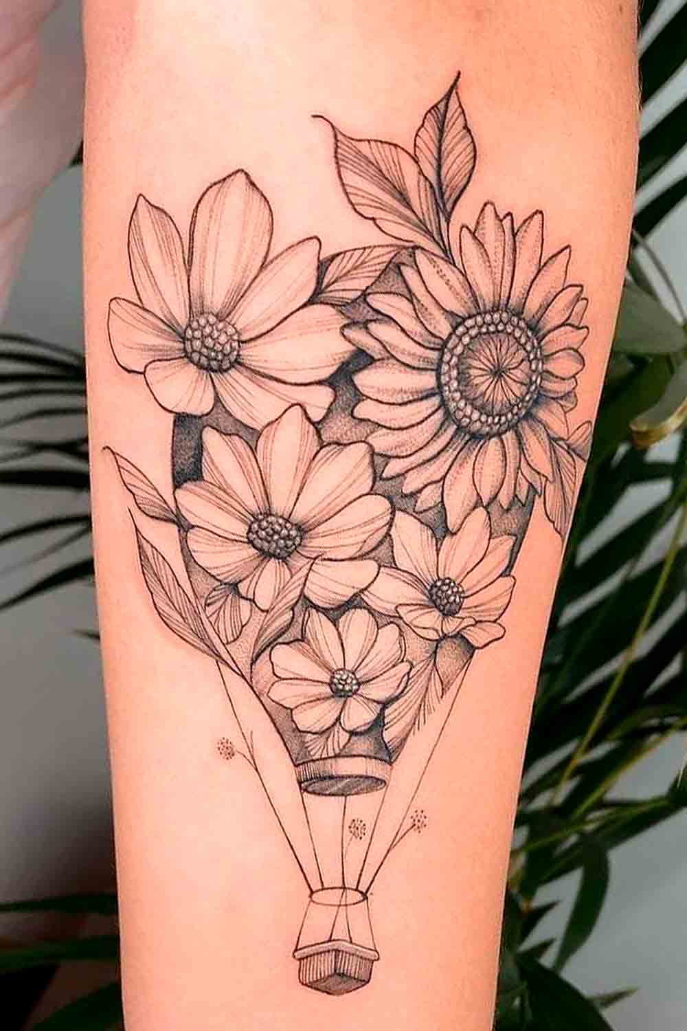 tatuaje en el brazo para mujer 87
