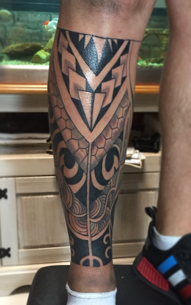 tatuaje en la pierna para hombre 42