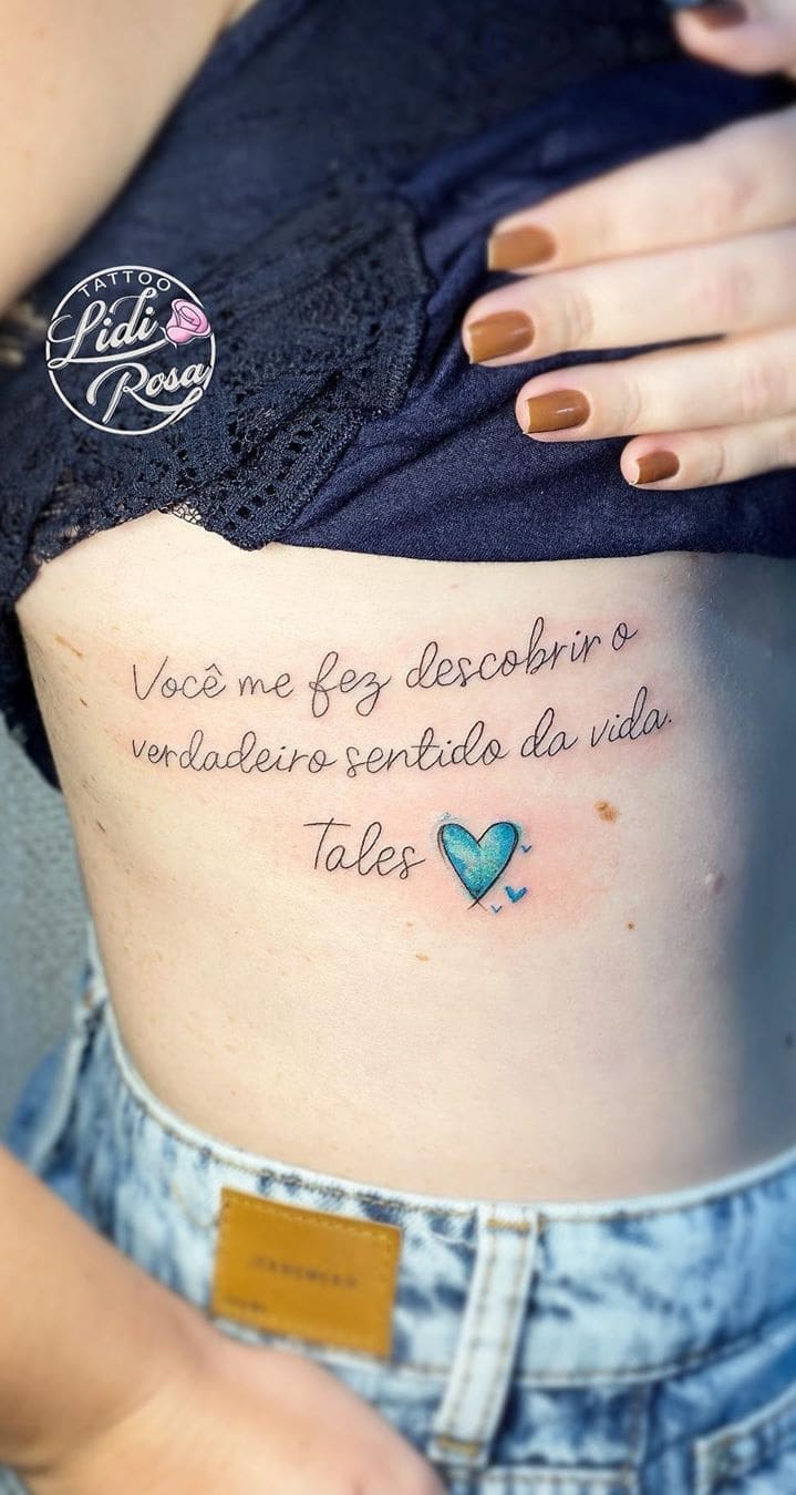 tatuaje escritura para mujer 34