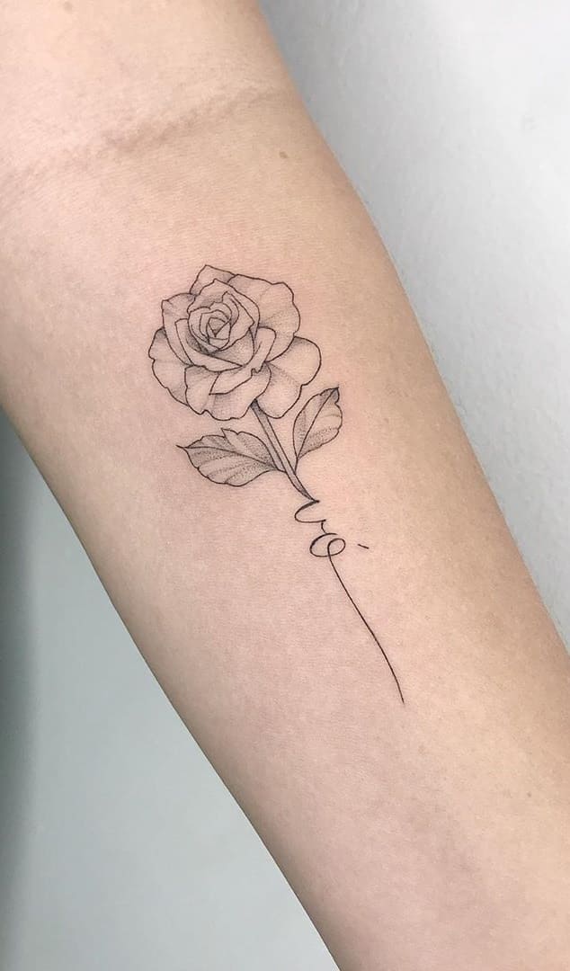 tatuaje escritura para mujer 46