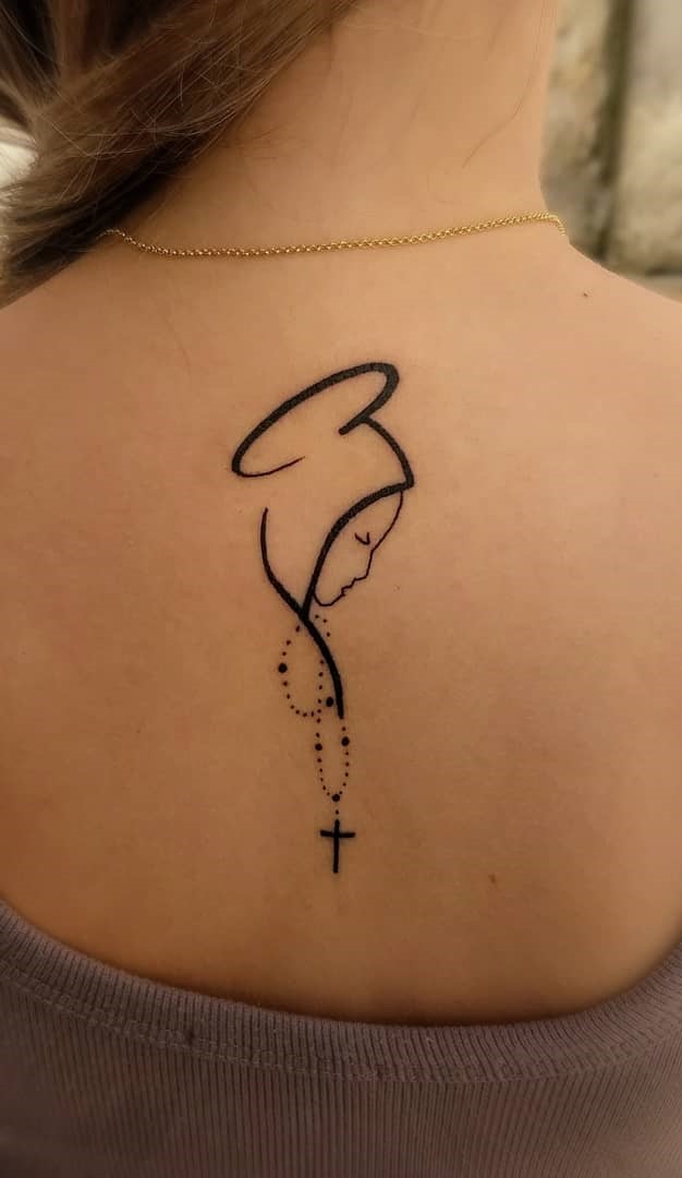 tatuaje espalda para mujer 44