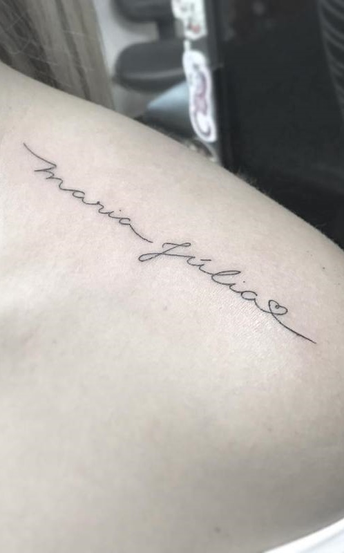 tatuaje frase texto de mujer 36