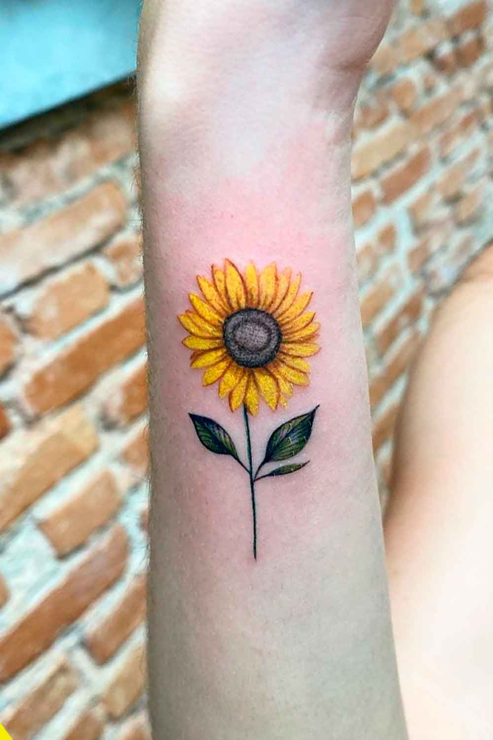 tatuaje girasol para mujer 07