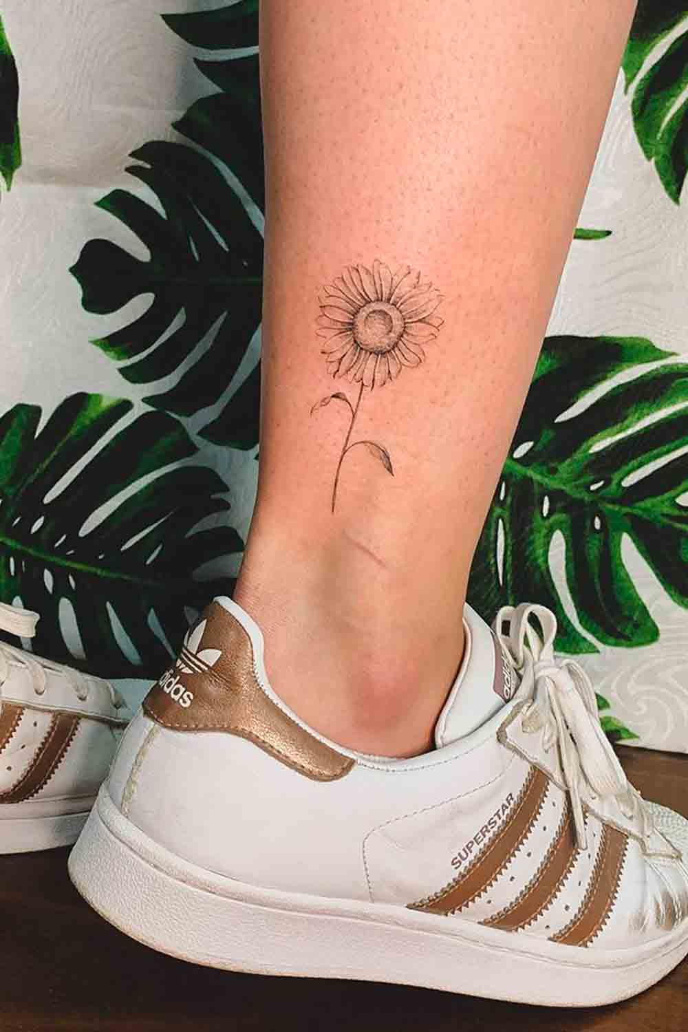 tatuaje girasol para mujer 13