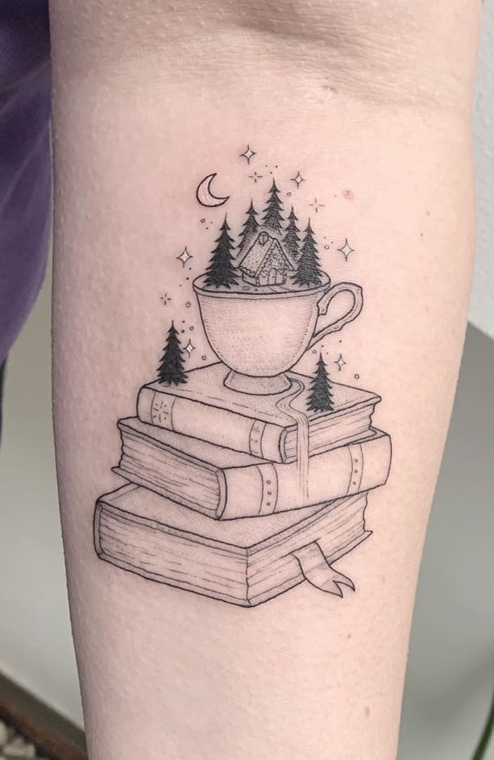 tatuaje libros para mujer 51