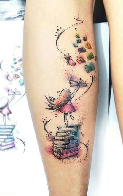 tatuaje libros para mujer 54