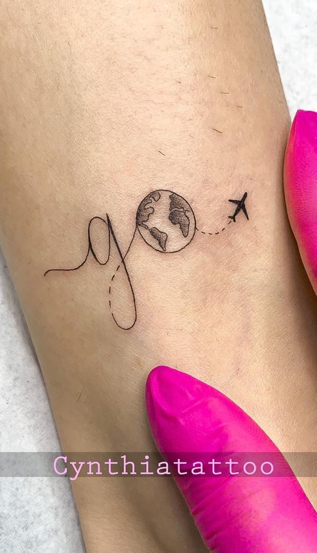 tatuaje lineas trazos finos para mujer 05