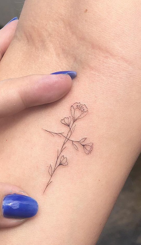 tatuaje lineas trazos finos para mujer 23