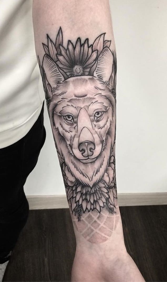 tatuaje lobo para mujer 06