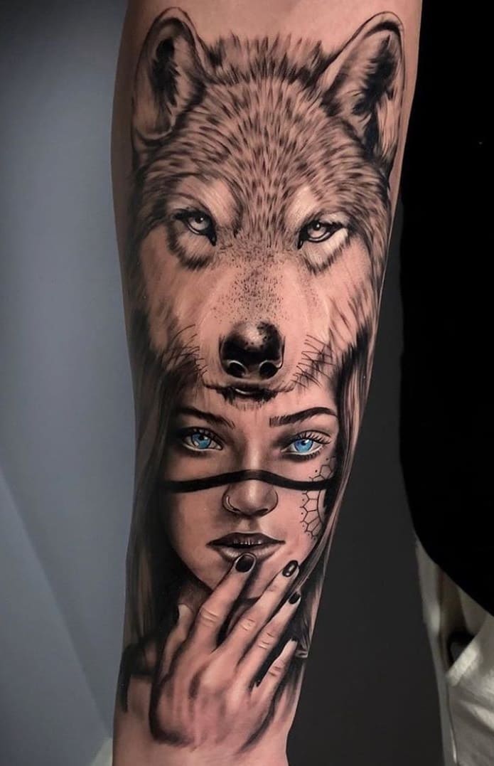 tatuaje lobo para mujer 15