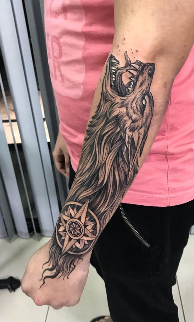 tatuaje lobo para mujer 19