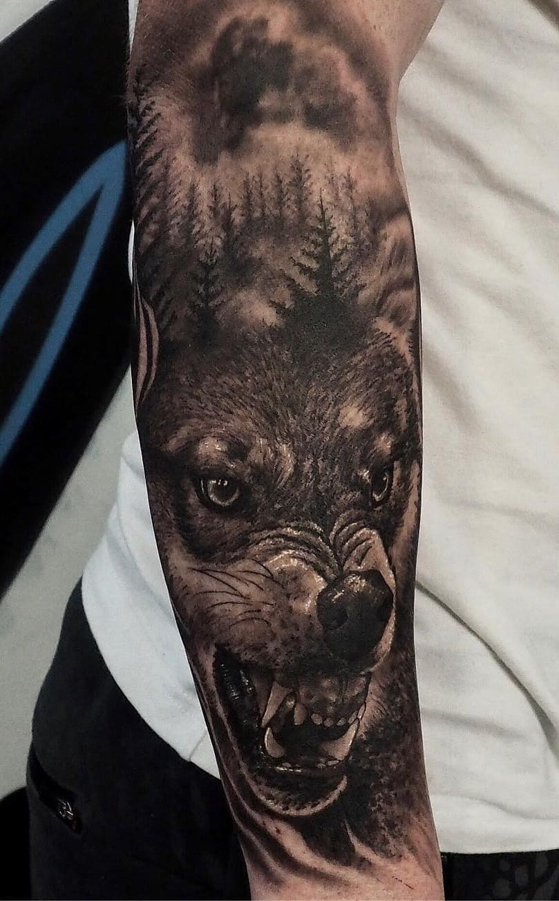 tatuaje lobo para mujer 29