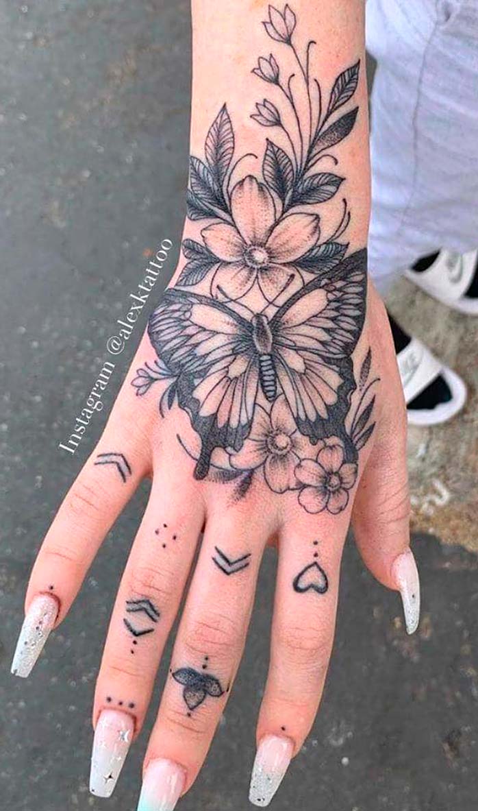 tatuaje mariposas de mujer 08