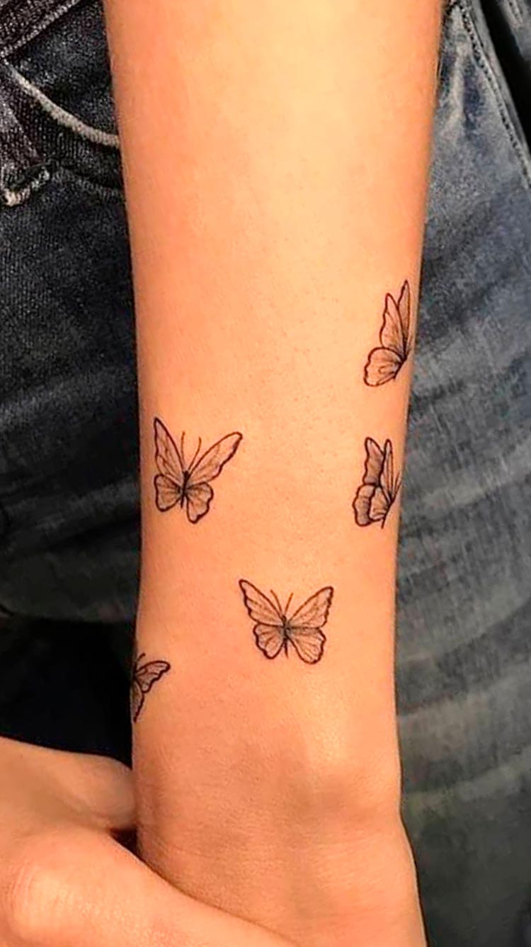 tatuaje mariposas de mujer 17
