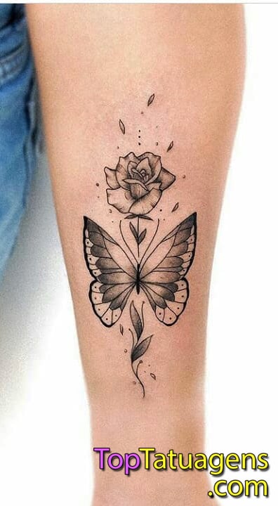 tatuaje mariposas de mujer 18