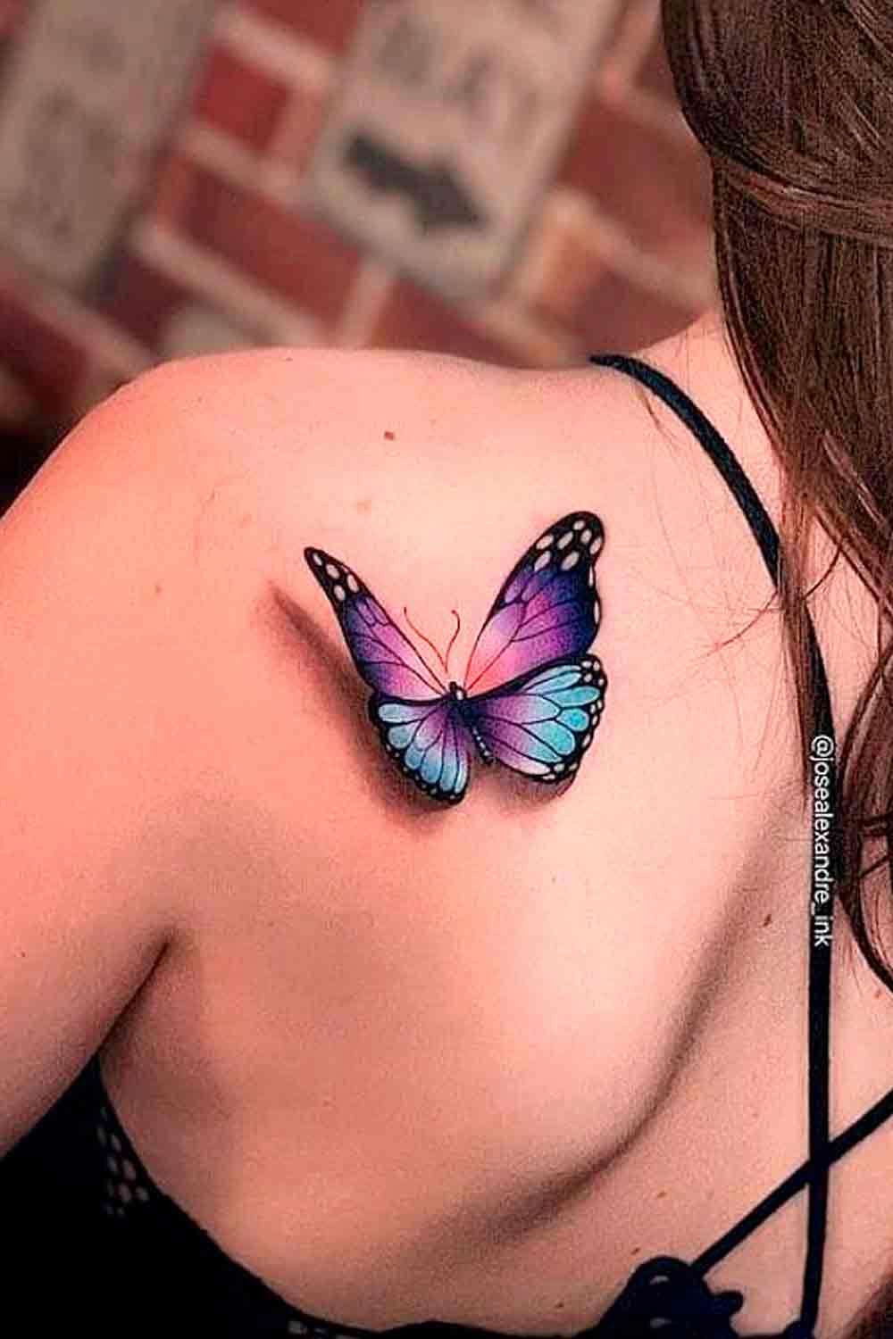 tatuaje mariposas de mujer 23
