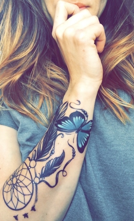tatuaje mariposas de mujer 24