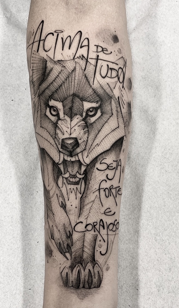 tatuaje masculino de lobo 07