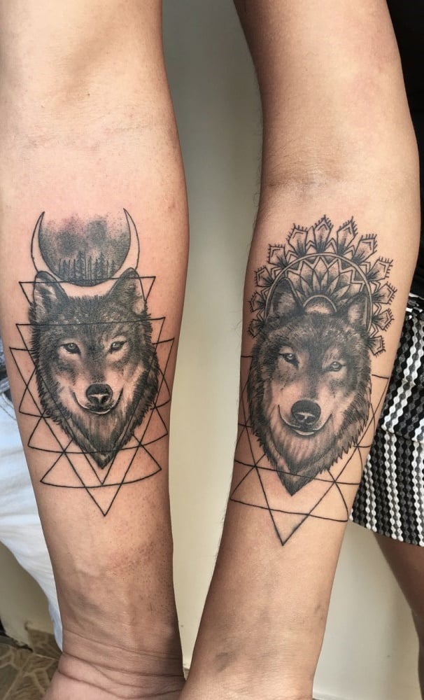 tatuaje masculino de lobo 31