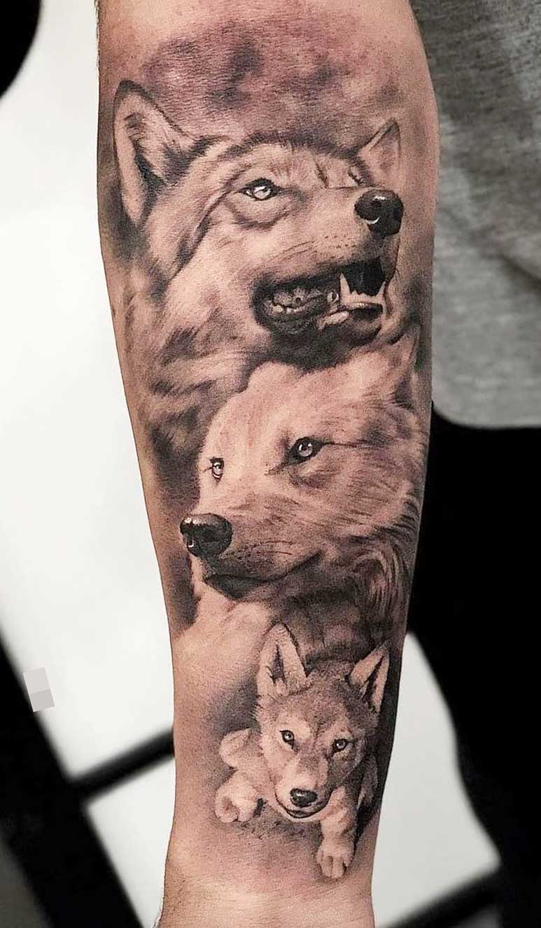 tatuaje masculino de lobo 46