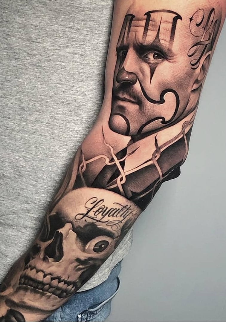 tatuaje masculino de payaso 04