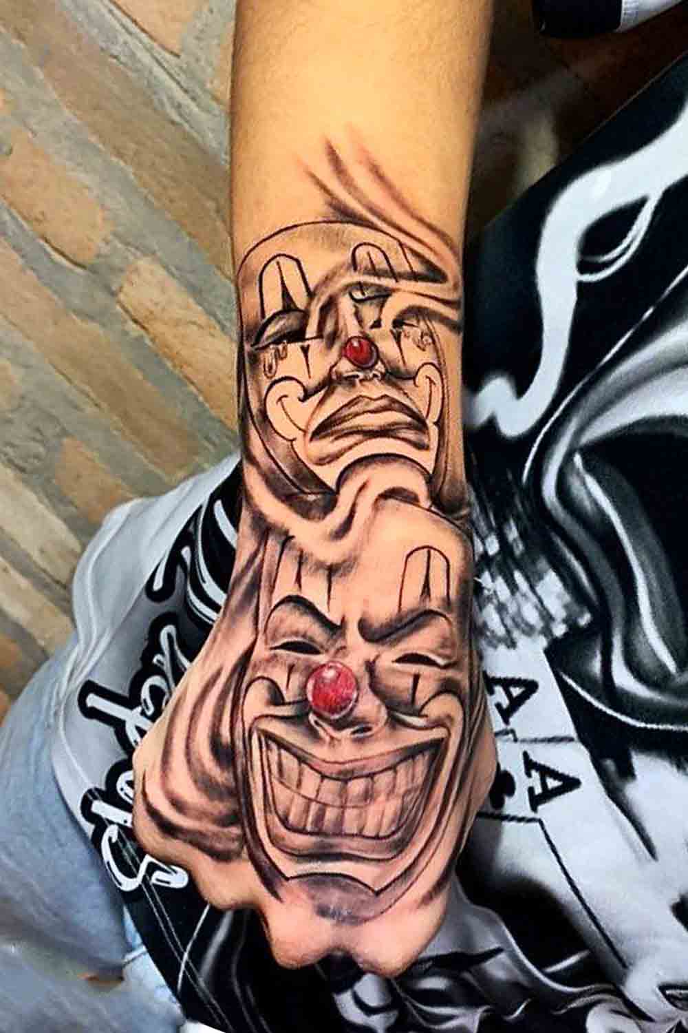 tatuaje masculino de payaso 29