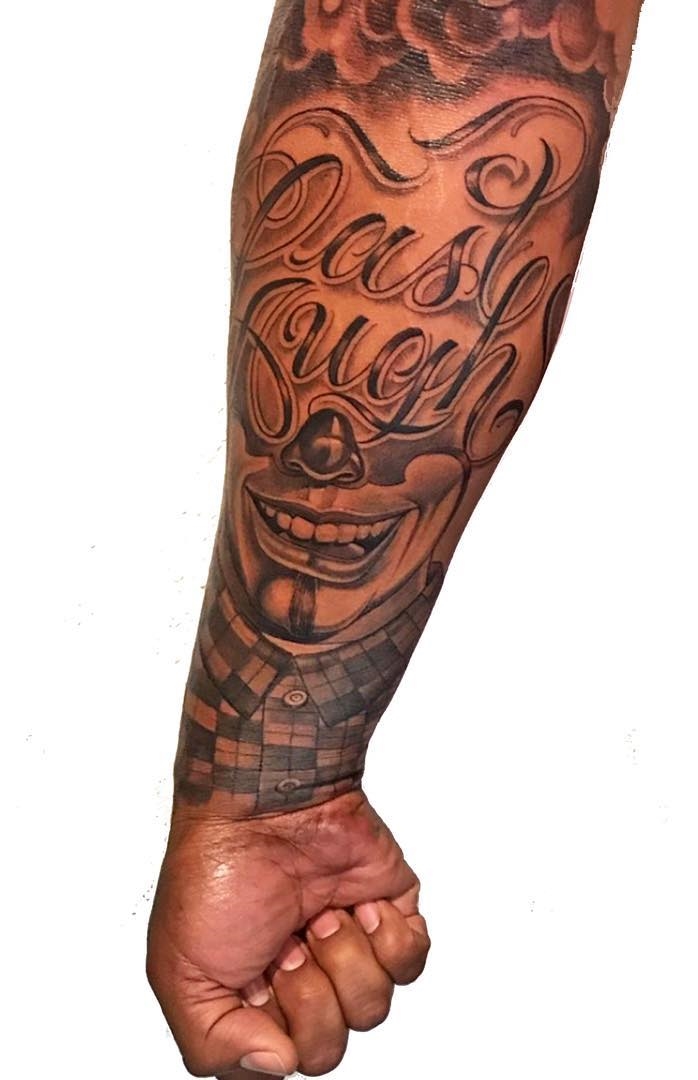 tatuaje masculino de payaso 46