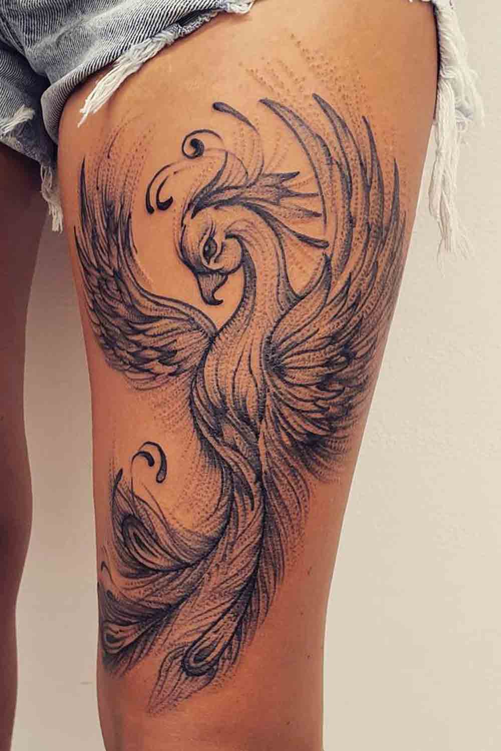 Tatuajes del Ave Fenix: 15 diseños solo para mujeres