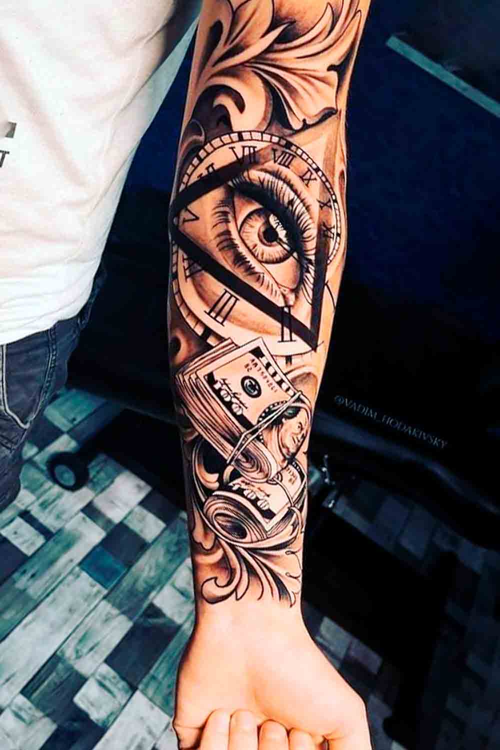 tatuaje masculino en el antebrazo 103