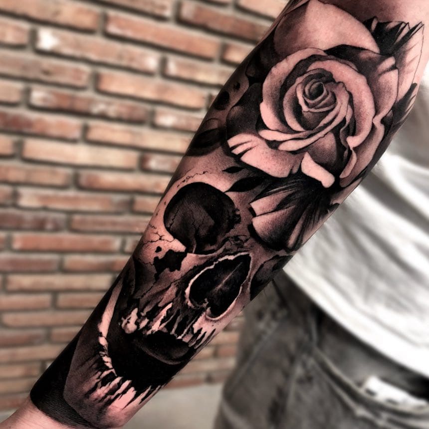 tatuaje masculino en el brazo 179