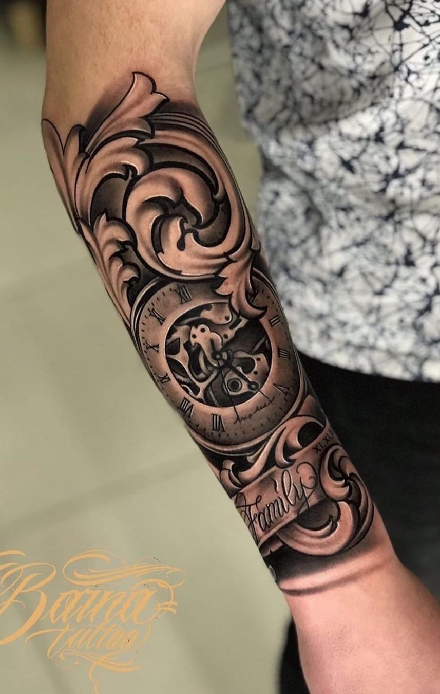 tatuaje masculino en el brazo 195