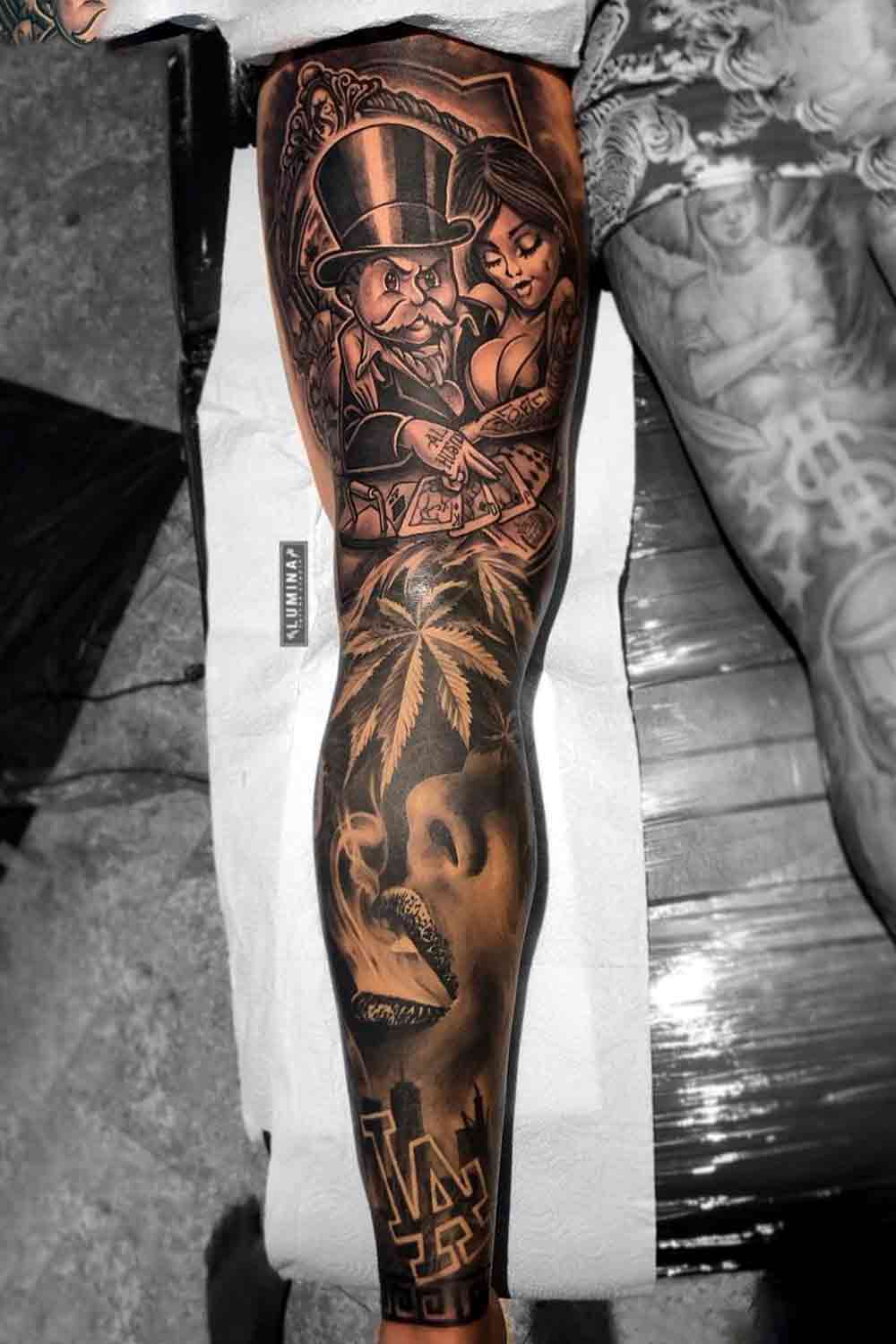 tatuaje masculino en la pierna 12