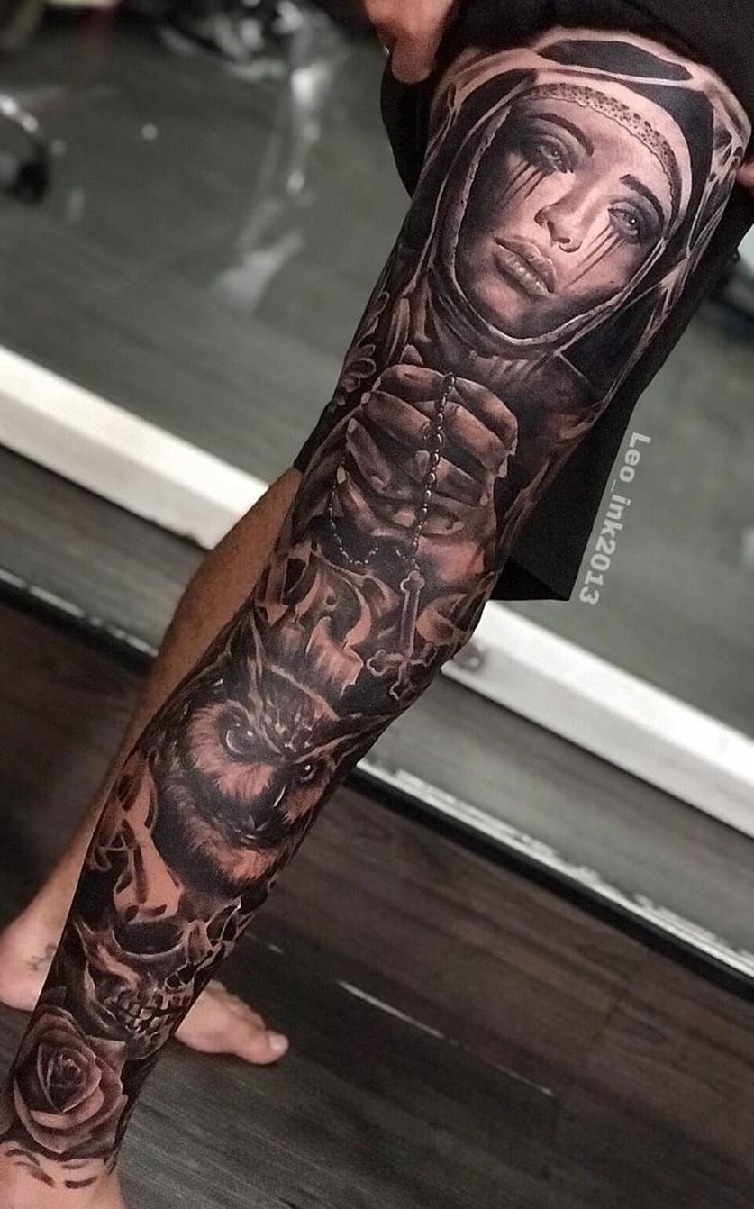 tatuaje masculino en la pierna 26